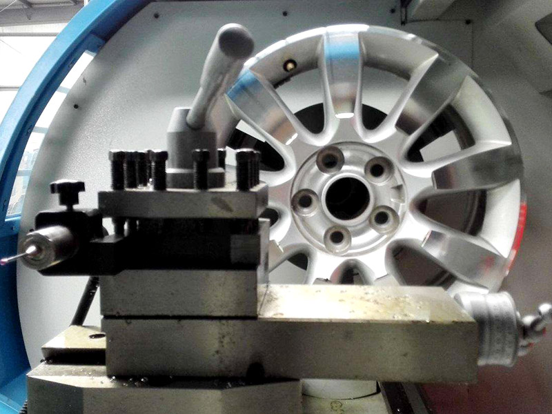 車床車槽都是一次加工到底的嗎?